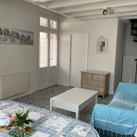 Holiday home Maison Centre - 7332